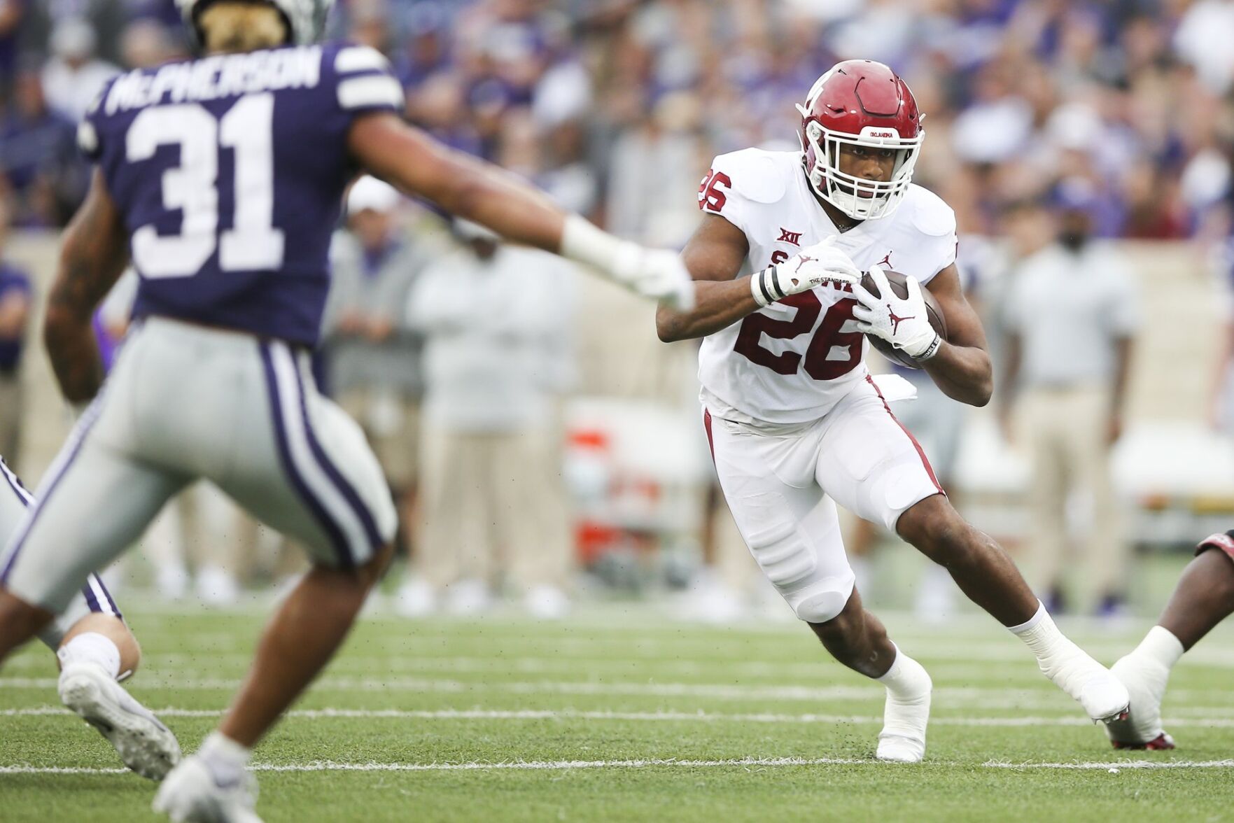 Kennedy Brooks helps Sooners beat K-State